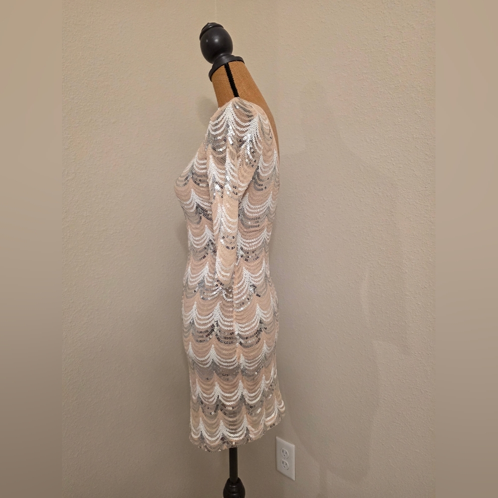 Sequin Scallop Pattern Dress - image 2